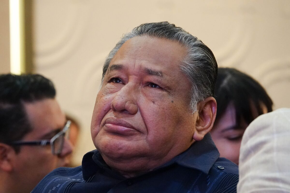 Sheinbaum confirma renuncia de Rosendo Gómez al Caso Ayotzinapa y nombra como relevo a Mauricio Pazarán, quien ya trabaja con familiares.