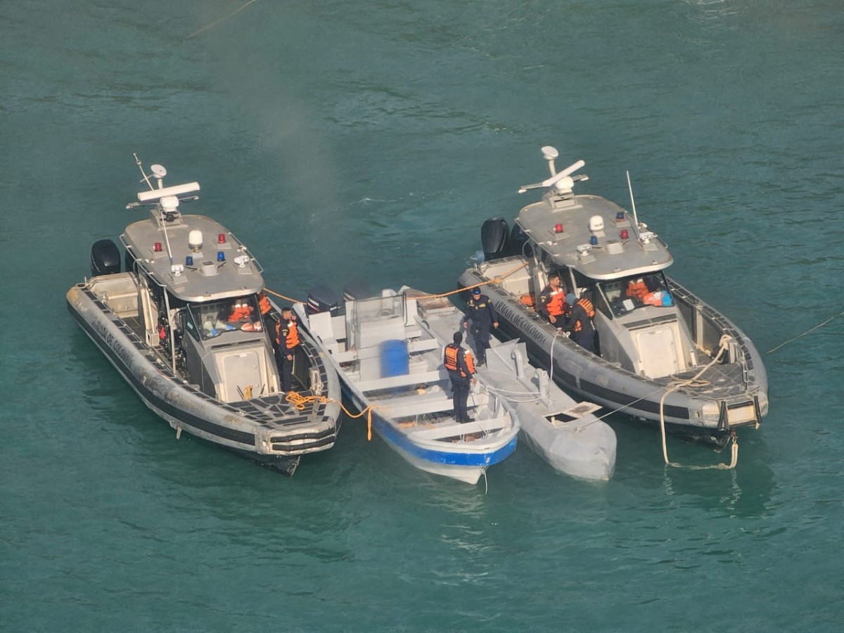 Colombia incauta su primer narcosubmarino no tripulado, equipado con Starlink y capaz de transportar 1.5 toneladas de cocaína en el Caribe.