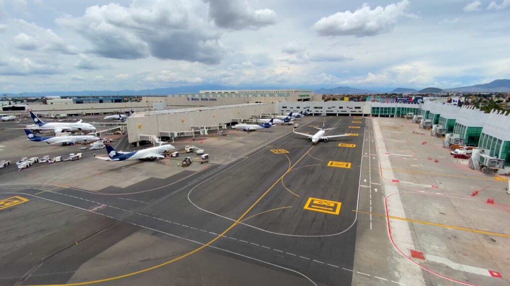 Inversión histórica en 62 aeropuertos de México impulsará conectividad
