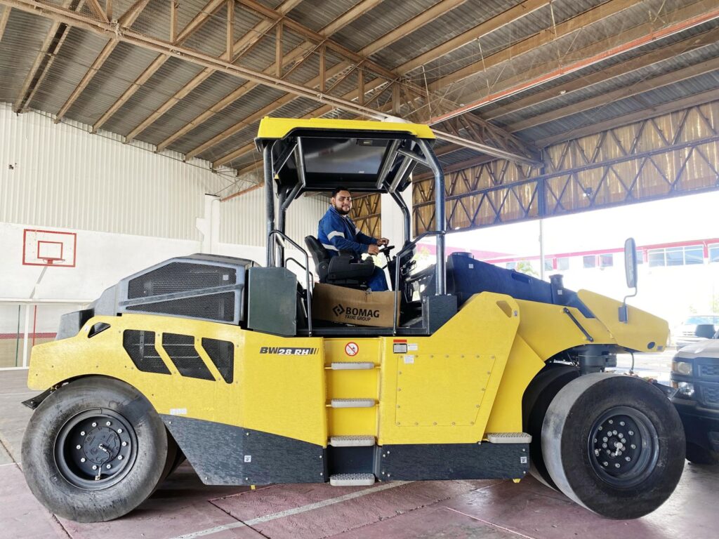 SICT lanza licitación para adquirir maquinaria vial