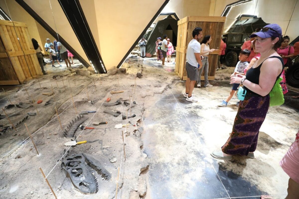 Museo del Meteorito celebra tercer aniversario con actividades familiares, como ferias, torneos y espectáculos en Progreso, Yucatán.