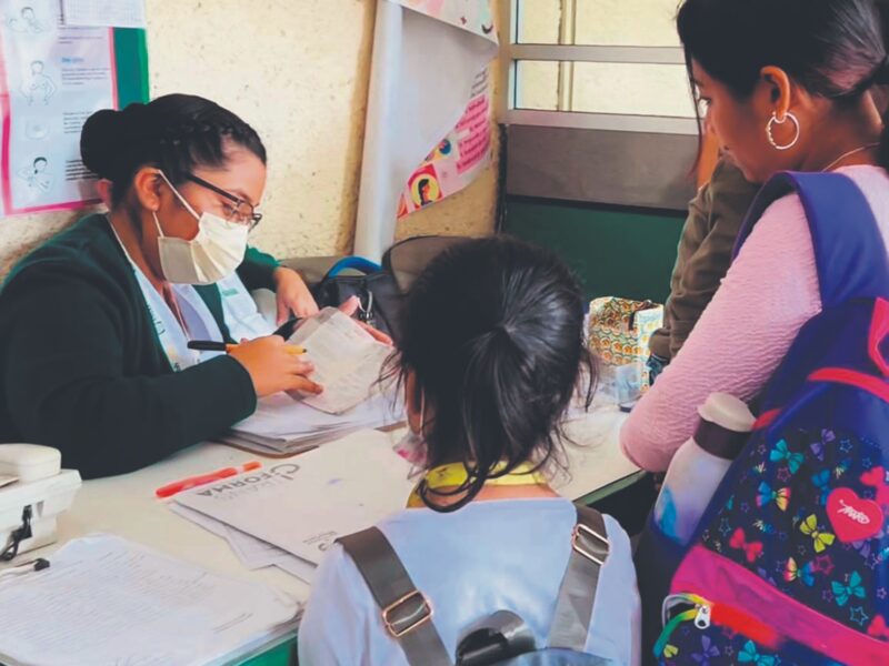 Llaman a reforzar el cuidado de los niños en el verano para evitar accidentes en casa o durante vacaciones, y promover hábitos saludables.