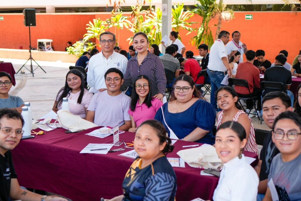Culmina Juventudes Renacimiento con participación de 500 jóvenes