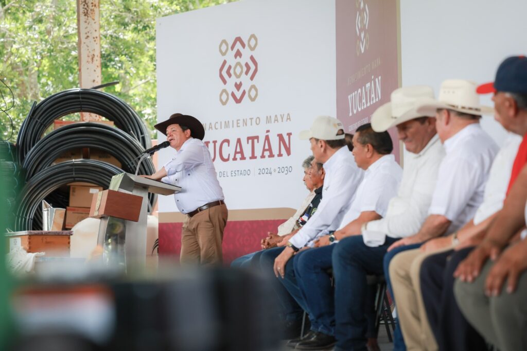 Yucatán impulsa el Renacimiento Agropecuario con entrega de herramientas y fertilizante