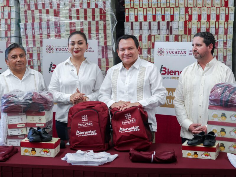 Bienestar en Tu Escuela 2025 beneficia a 268 mil estudiantes en Yucatán con útiles escolares, uniformes y ahorro para familias.