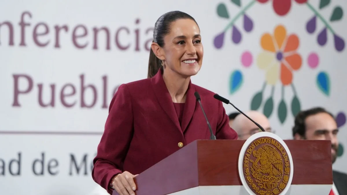 Claudia Sheinbaum afirma que su gobierno no espiará a nadie y rechaza que la nueva ley de telecomunicaciones permita el espionaje ciudadano.