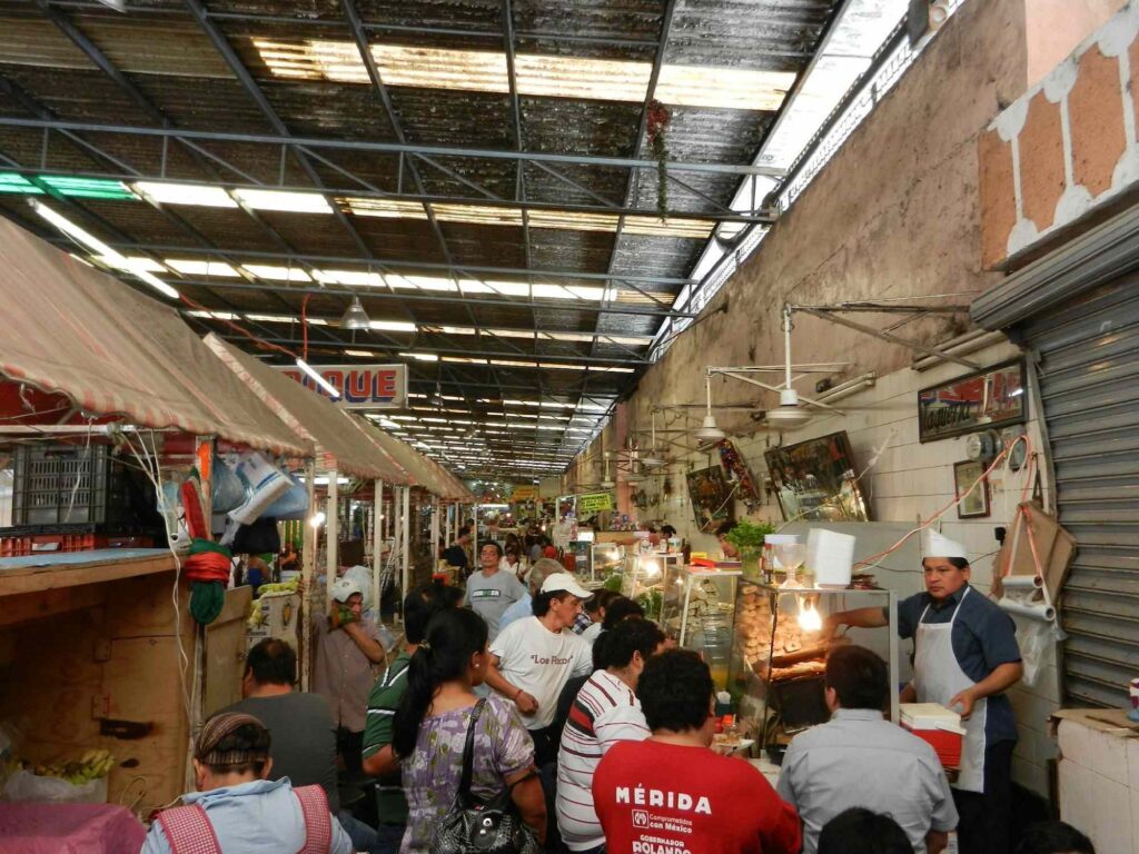Los mejores mercados para comer en el centro de Mérida