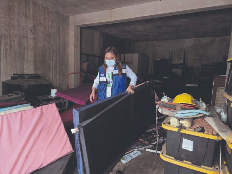 Dan mantenimiento a los refugios temporales en Mérida para garantizar seguridad y atención ante la temporada de ciclones y huracanes.