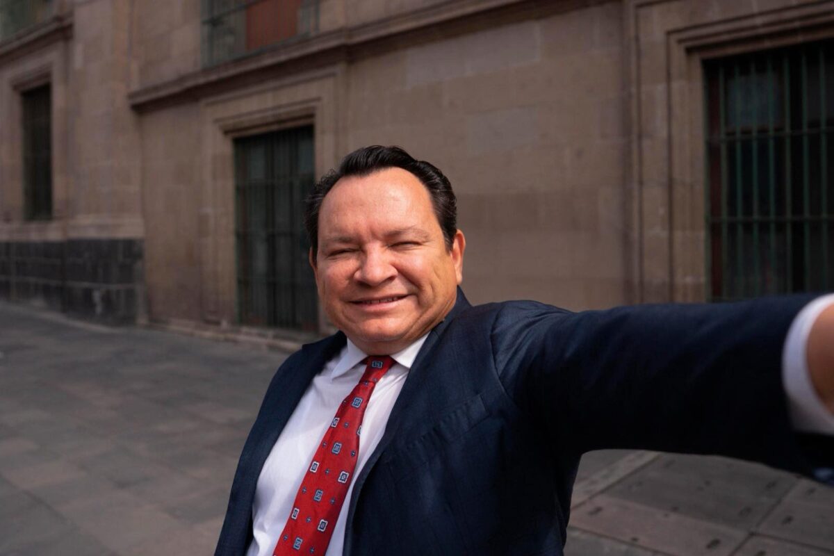 Gobernador Díaz Mena avanza en proyectos clave con gobierno federal para cuidar recursos y llevar bienestar a Yucatán.