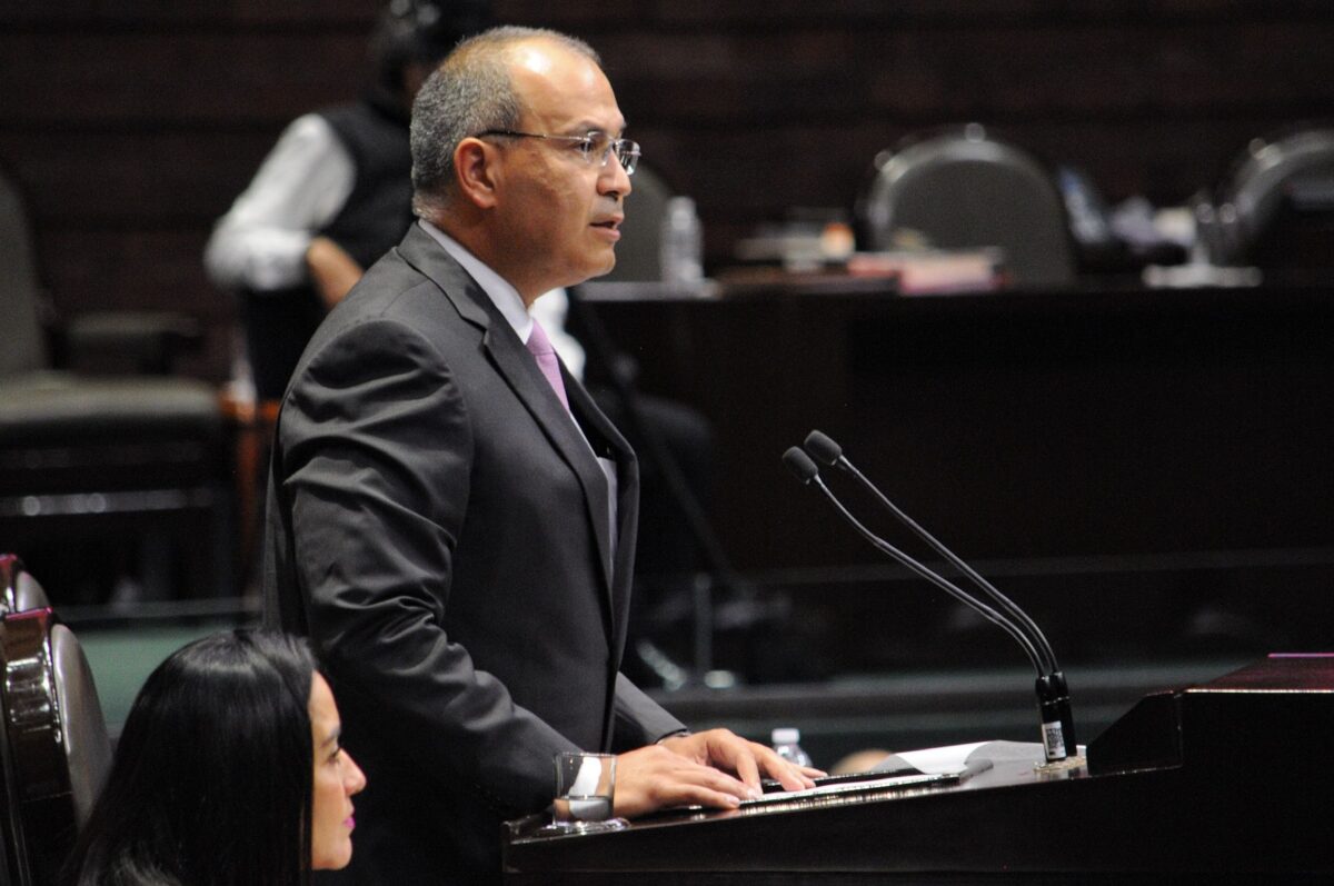 Detienen a Carlos Treviño Medina, exdirector de Pemex, vinculado al caso Odebrecht; será juzgado en México por corrupción.