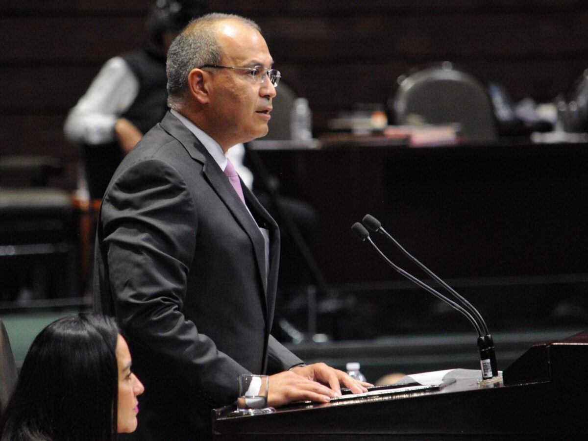 Detienen a Carlos Treviño Medina, exdirector de Pemex, vinculado al caso Odebrecht; será juzgado en México por corrupción.