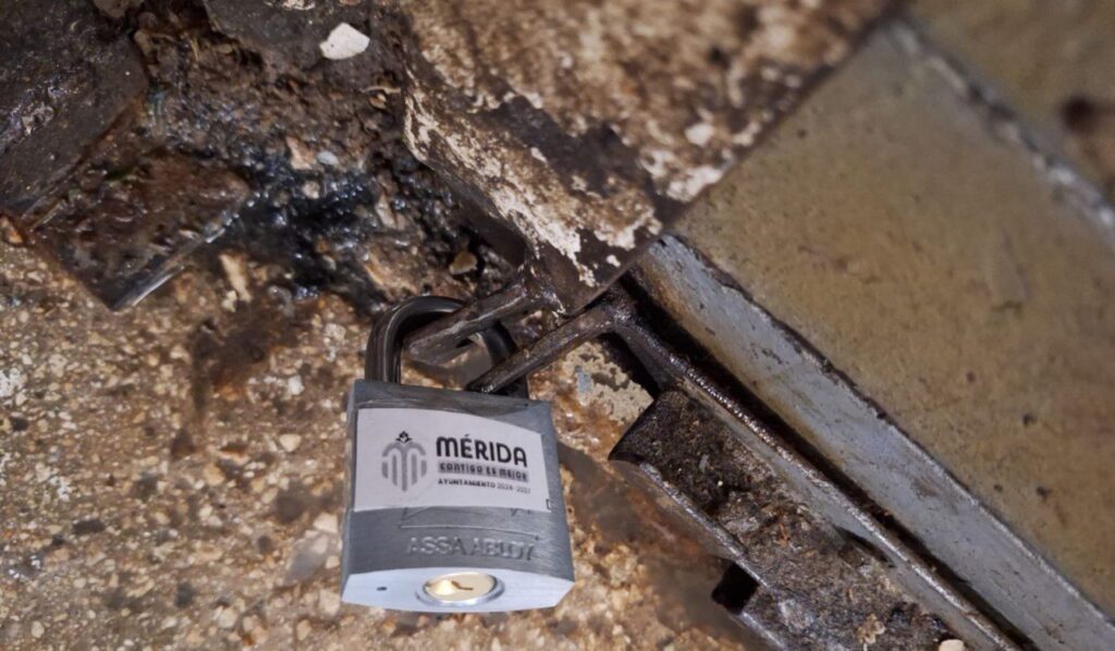 Ayuntamiento de Mérida suspende locales en Santa Ana tras riña entre meseros