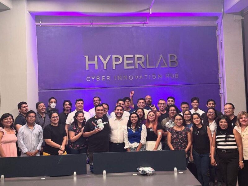 UPY conecta estudiantes con industria 4.0 en Yucatán para impulsar innovación y talento local.