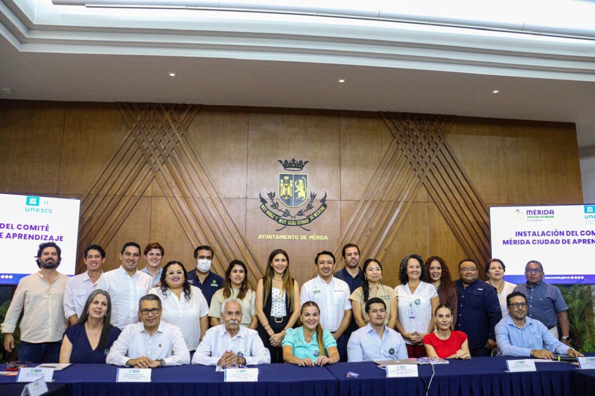 Ayuntamiento de Mérida inicia el Plan de Acción de Mérida Ciudad del Aprendizaje para impulsar educación y desarrollo comunitario.