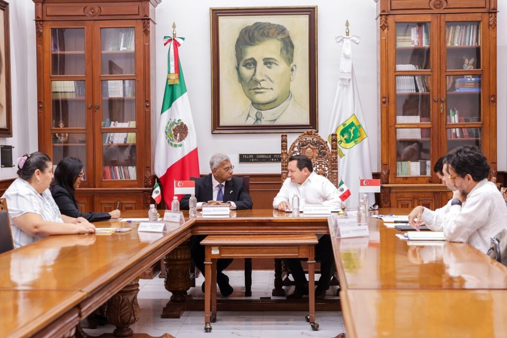 Gobernador Joaquín Díaz Mena fortalece lazos con Singapur