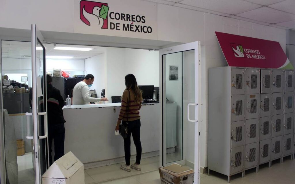 Correos de México suspende envíos a EU debido a impuestos de Trump