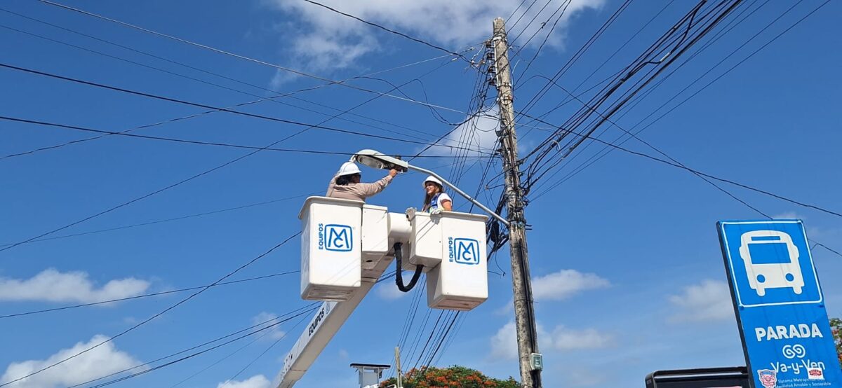 Mérida moderniza su alumbrado: 38 mil lámparas LED transforman colonias