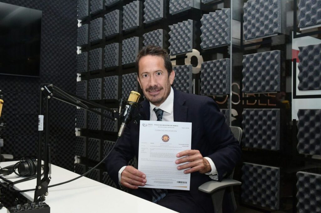 Carnitas de Michoacán obtienen certificación oficial del IMPI