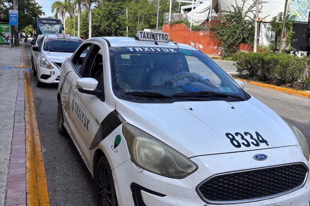 ATY activa operativo con taxis por disminución de unidades de la ruta Circuito Metropolitano