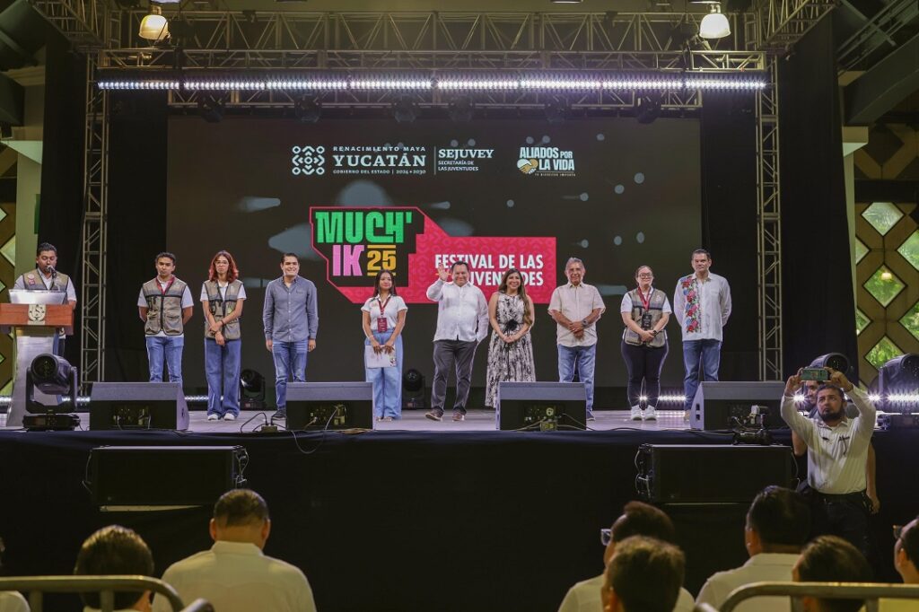 Díaz Mena inaugura el Much’Ik Festival de las Juventudes