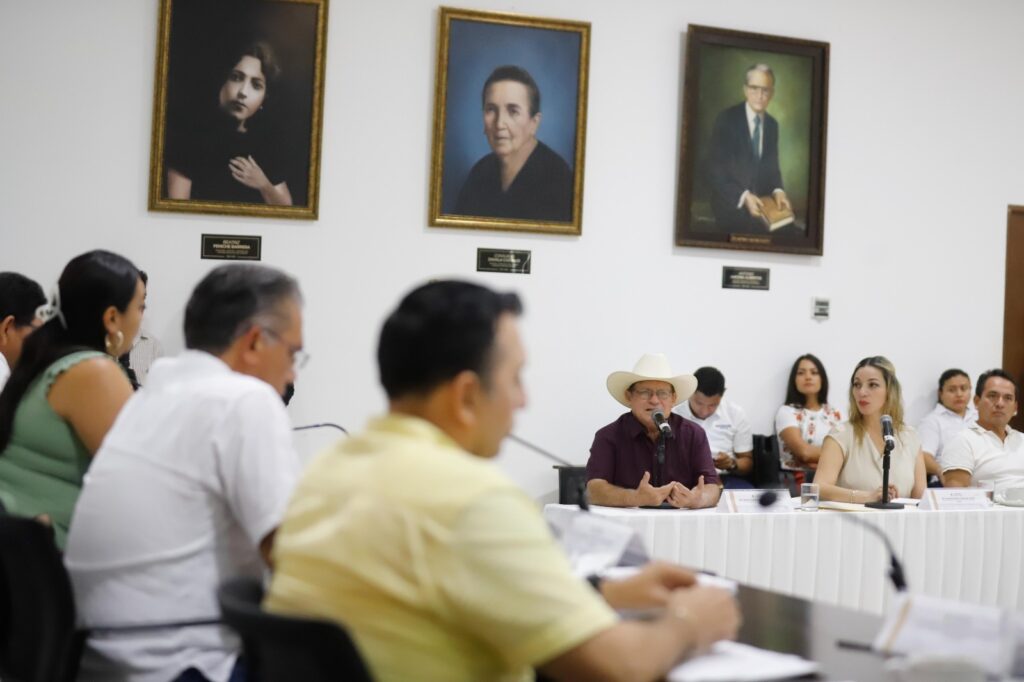 Congreso de Yucatán analiza modificación de la Ley ISSTEY