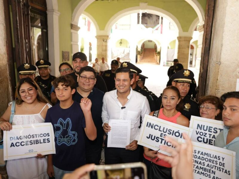 Representantes de la comunidad autista buscan diálogo con gobernador de Yucatán