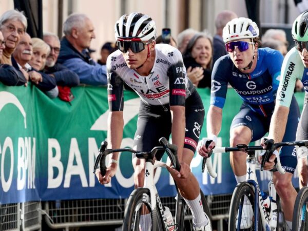Isaac del Toro conquista la Tirreno-Adriático 2026 en Italia