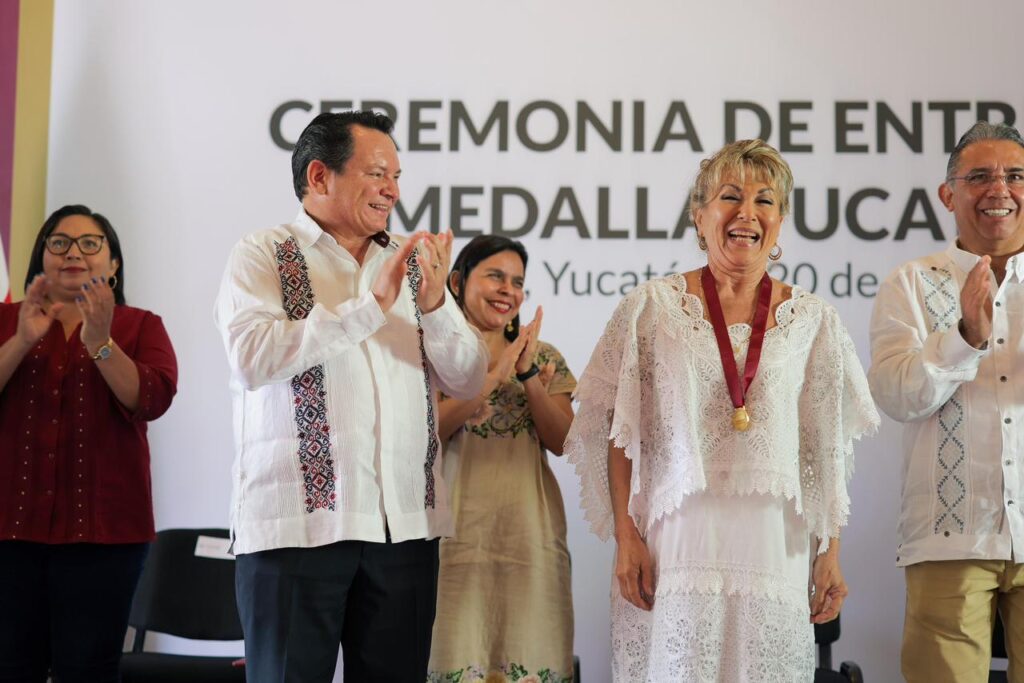 Maricarmen Pérez Domínguez recibe la Medalla Yucatán 2025 