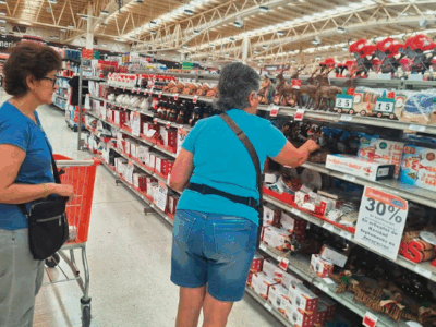 Familias gastan hasta 5 mil pesos para decorar sus casas en navidad