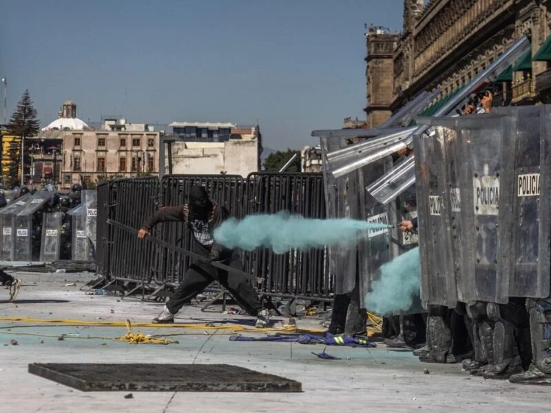 Sheinbaum niega represión y pide investigar violencia en marcha Z