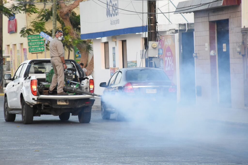 Yucatán inicia fumigaciones contra el dengue tras recientes lluvias