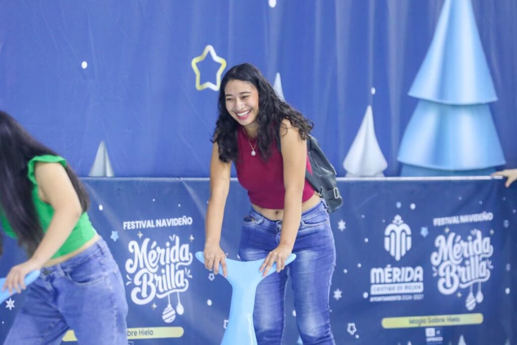 Mérida Brilla con su pista de hielo
