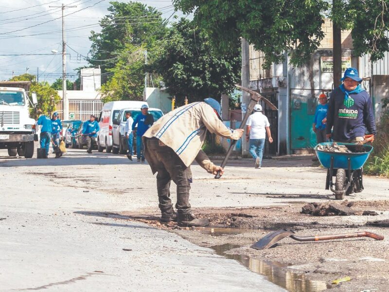 Mérida reduce 60% los reportes de baches con obras municipales
