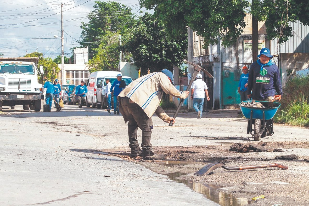 Mérida reduce 60% los reportes de baches con obras municipales