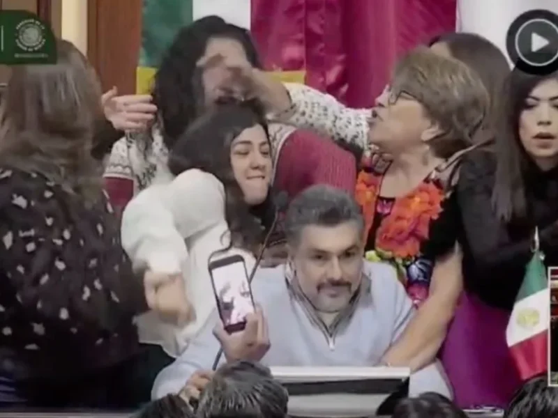 Diputadas protagonizan pelea en el Congreso de la CDMX