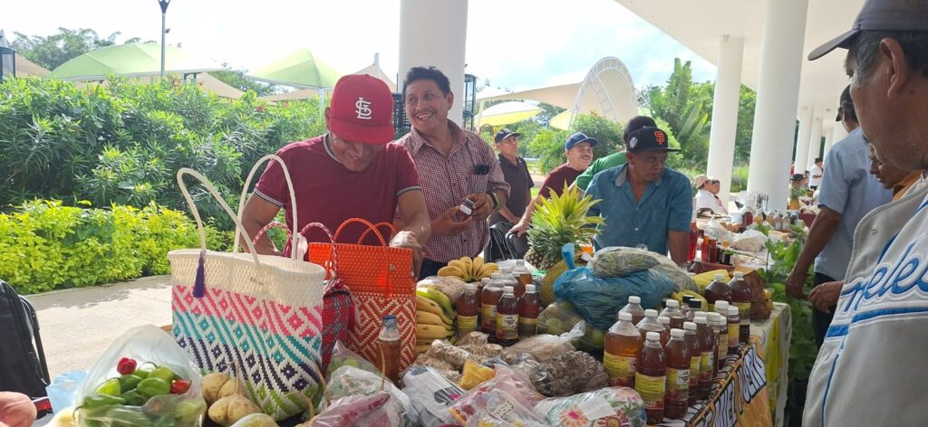 Promueven venta directa de productos agrícolas en Parque La Plancha