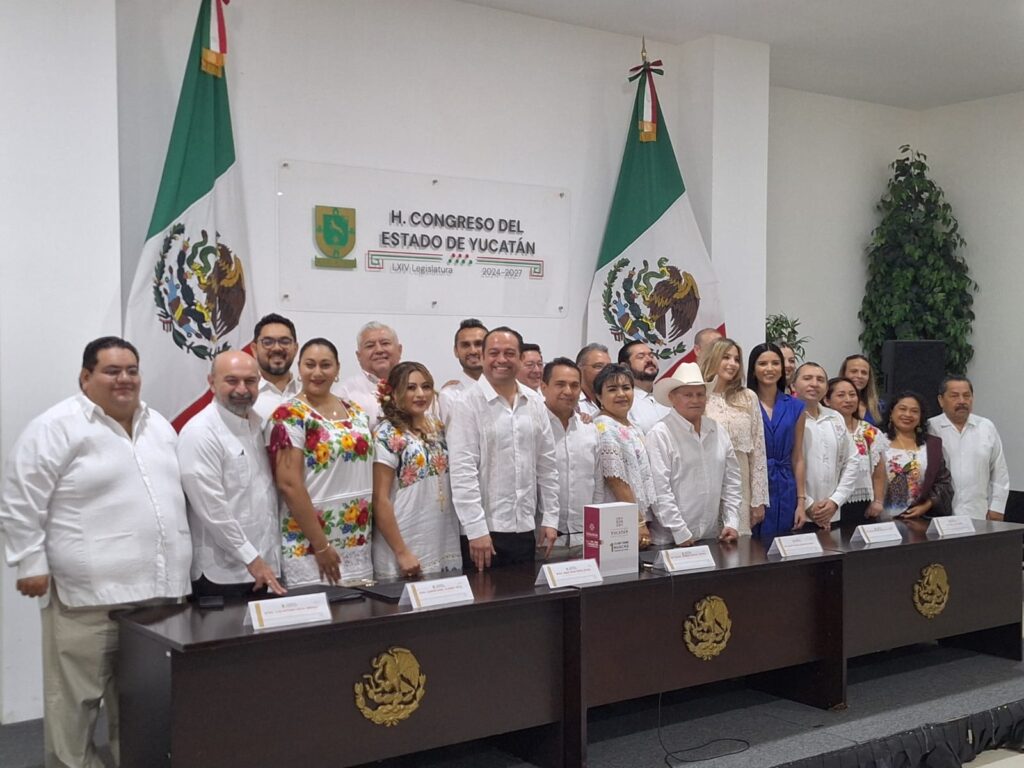 Gobierno de Yucatán presenta Primer Informe ante el congreso