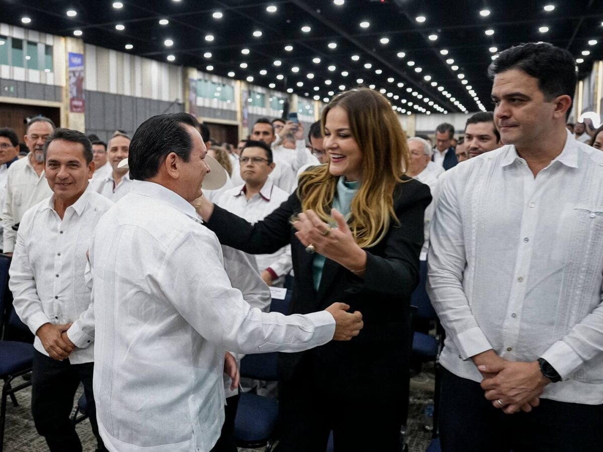 Alcaldesa de Mérida destaca coordinación en primer informe estatal