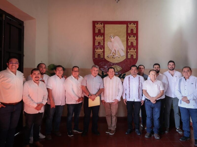 Díaz Mena refrenda respaldo al empresariado de Valladolid en reunión