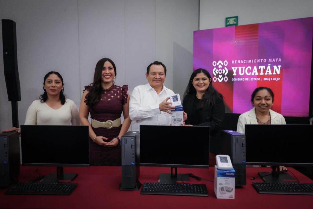 Entrega de equipos refuerza prevención nutricional en Yucatán