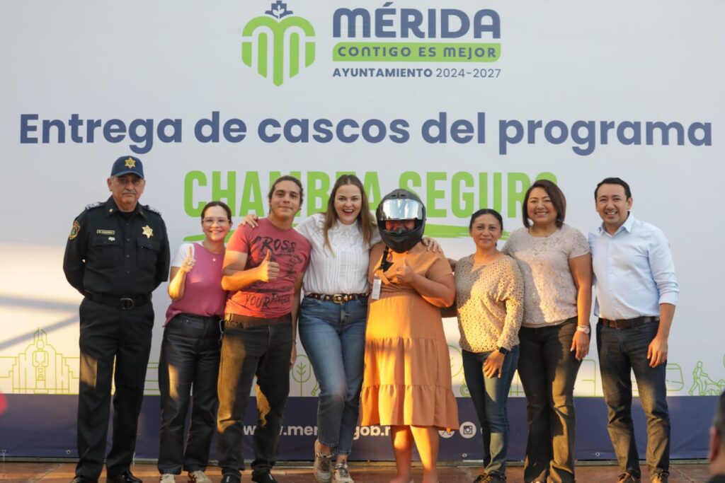 Mérida invierte más de 150 mil pesos en cascos para repartidores