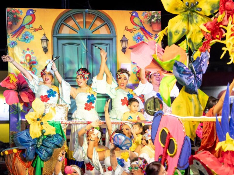 Domingo de bachata en el Carnaval Umán 2026