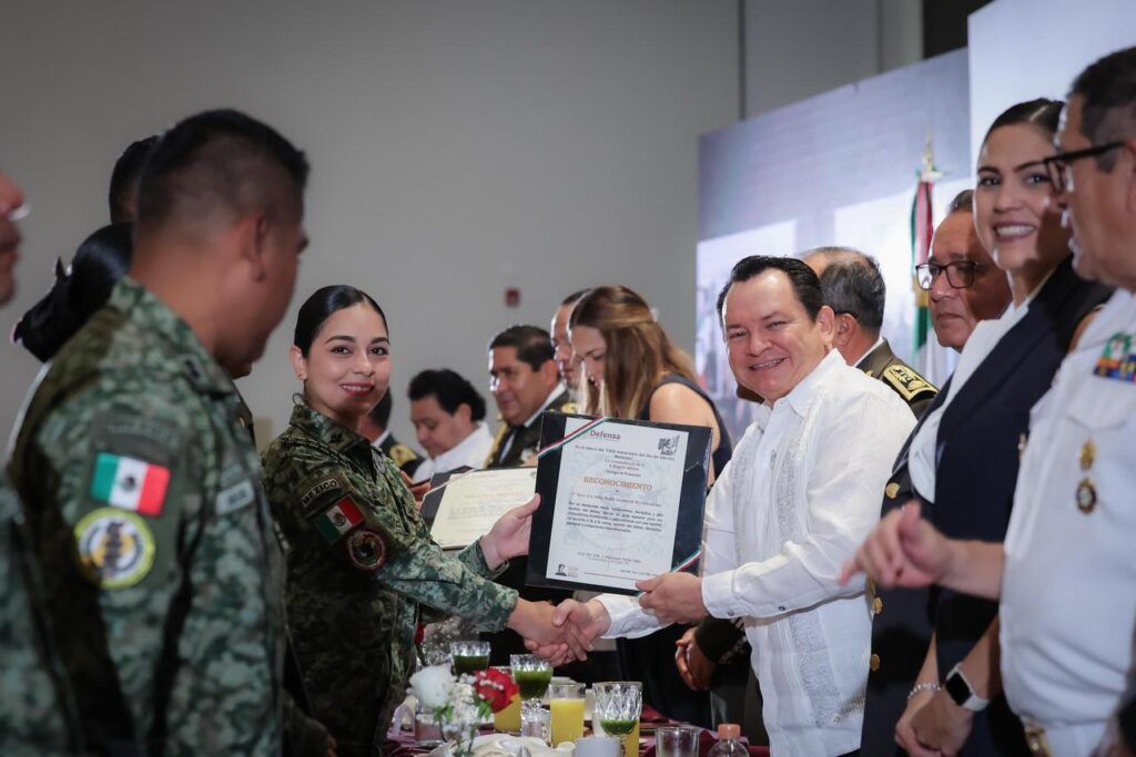 Yucatán reconoce al Ejército Mexicano en su 113 aniversario