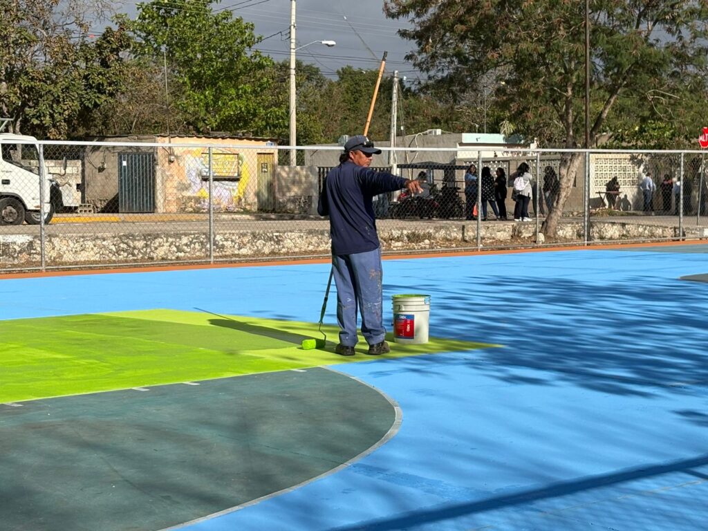 Cecilia Patrón Laviada entrega obras de infraestructura en el sur de Mérida