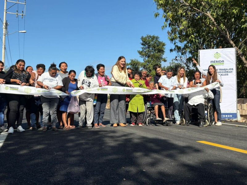 Cecilia Patrón Laviada entrega obras de infraestructura en el sur de Mérida