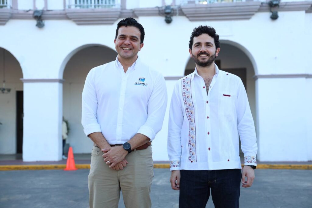 Autoridades de Progreso y la SETY firman convenio de colaboración laboral durante la feria de empleo 2026.