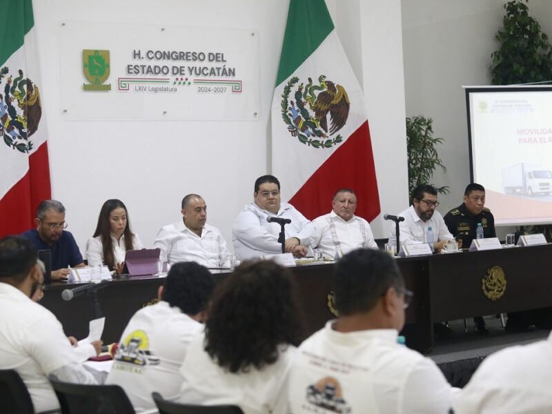 Realizan Foro de Movilidad y Transporte en el Congreso del Estado