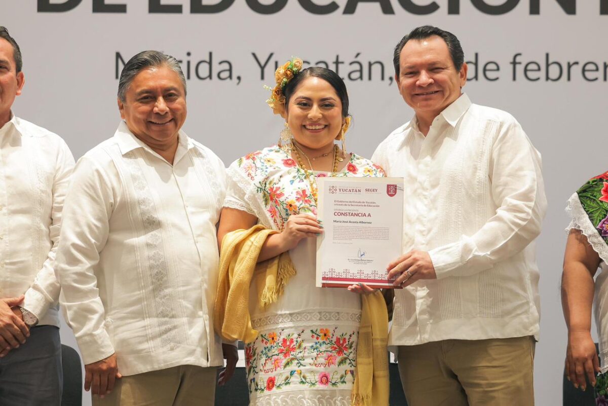 Díaz Mena garantiza certeza laboral con 582 bases de la Segey