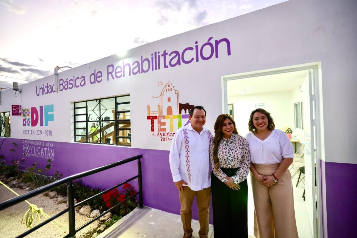 Joaquín Díaz Mena inaugura remodelación de la UBR en Tetiz