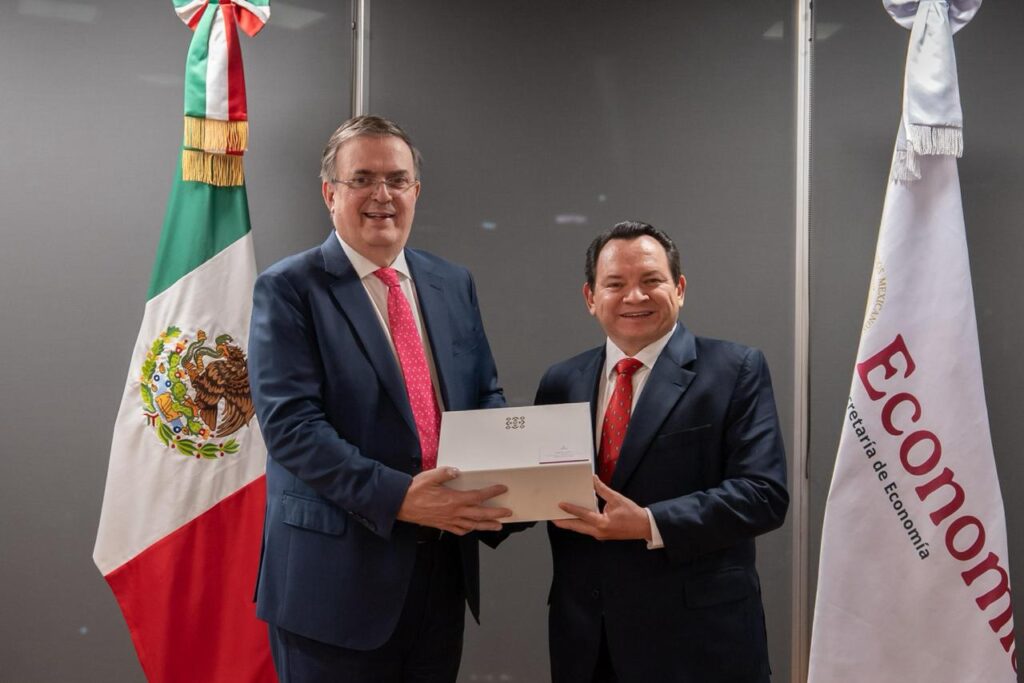Díaz Mena y Marcelo Ebrard sostienen encuentro que fortalece la economía de Yucatán